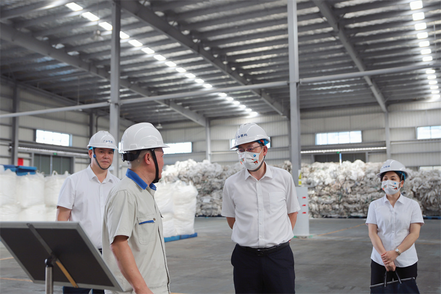 邱潮涌“四不兩直”赴鹽業(yè)集團(tuán)欽州、南寧片區(qū)企業(yè)開(kāi)展國(guó)慶節(jié)前安全檢查